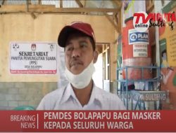 PEMDES BOLAPAPU BAGI MASKER KEPADA WARGA