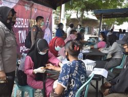 Kapolres Sigi, Dampingi Waka Polda Sulteng, Tinjau Tiga Gerai Vaksin Presisi di Kabupaten Sigi