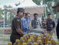 Pemkab Sigi gandeng Kejari Donggala gelar pasar murah tekan lonjakan harga pangan