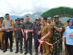 Bupati Irwan Resmikan Dua Jembatan di Sigi