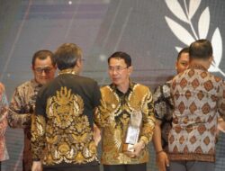 Bupati Sigi Terima Penghargaan Kinerja Terbaik dari Mendagri